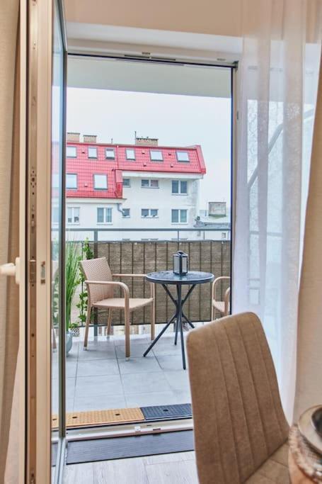 Golden Hour Apartments- Plac Slowianski 26 سفينويتشي المظهر الخارجي الصورة